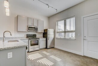 Manchester Park in Richmond, VA - Building Photo - Building Photo