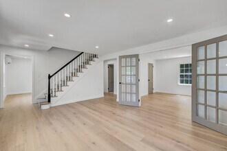 189 Tashua Rd in Trumbull, CT - Building Photo - Building Photo
