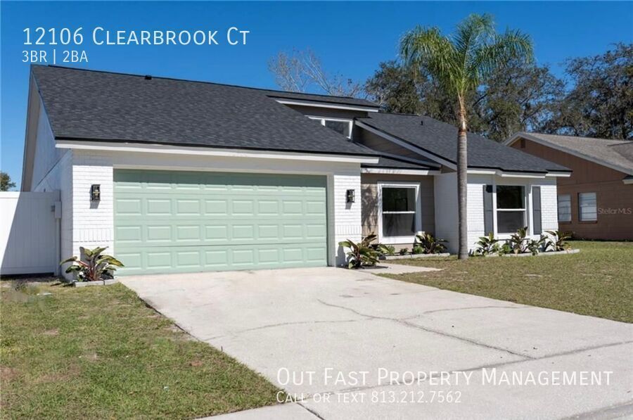 12106 Clearbrook Ct in Riverview, FL - Building Photo