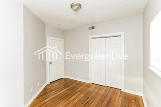 1800 Bising Ave in North College Hill, OH - Building Photo - Building Photo