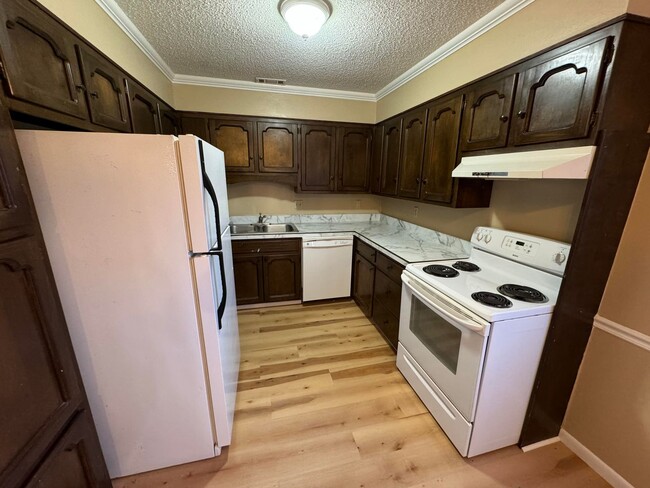 property at 2010 Fitzhugh St