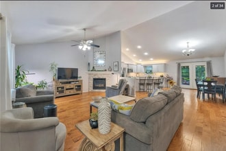 4 Blenheim Ln in Bella Vista, AR - Foto de edificio - Building Photo