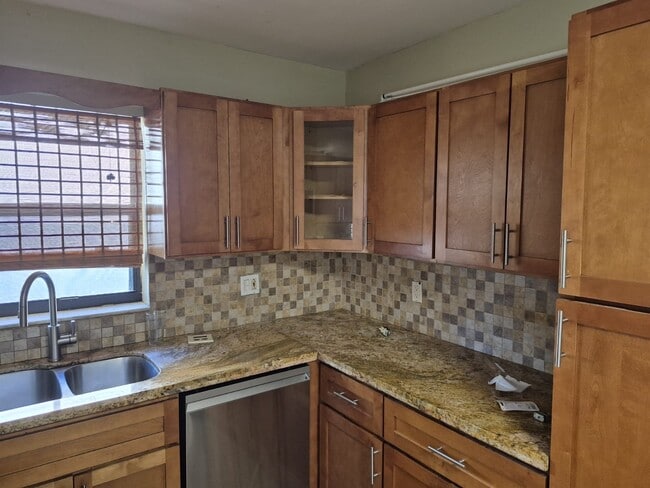 2864 NW 9th Ct in Fort Lauderdale, FL - Building Photo - Building Photo