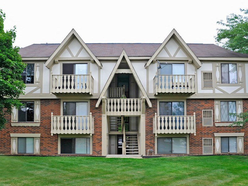 Fox Pointe Apartments in East Moline, IL - Foto de edificio