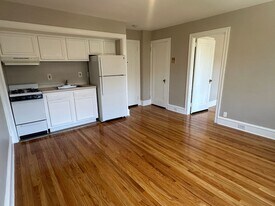 1505 Bywood Ave in Upper Darby Township, PA - Building Photo