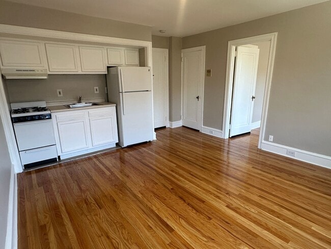 property at 1505 Bywood Ave