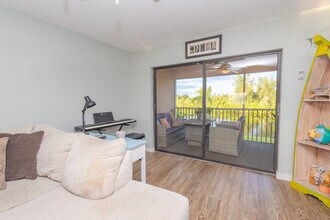 1348 Rock Dove Ct, Unit C204 in Punta Gorda, FL - Building Photo - Building Photo