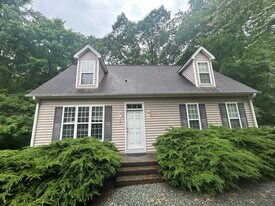 308 Laurel Ave in Carrboro, NC - Building Photo