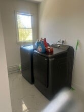 90 Quaker Path in Stony Brook, NY - Building Photo - Building Photo