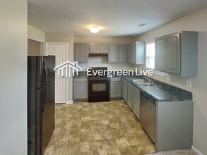 2794 High Tide Dr in College Park, GA - Building Photo - Building Photo