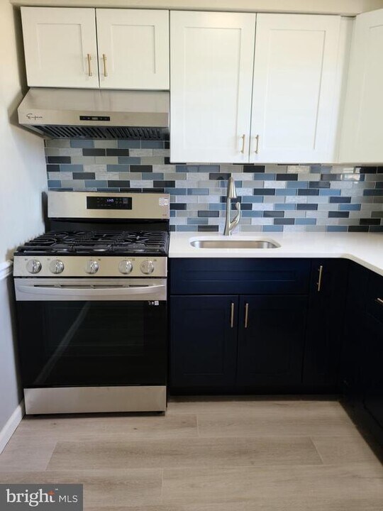 47 Garden View Terrace in East Windsor, NJ - Building Photo