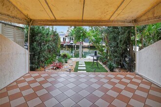 1626 NE 105th St in Miami Shores, FL - Building Photo - Building Photo