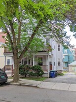 41 Ossipee Rd, Unit 2 in Somerville, MA - Building Photo