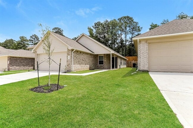 14088 Lahontan Dr in Shenandoah, TX - Building Photo - Building Photo