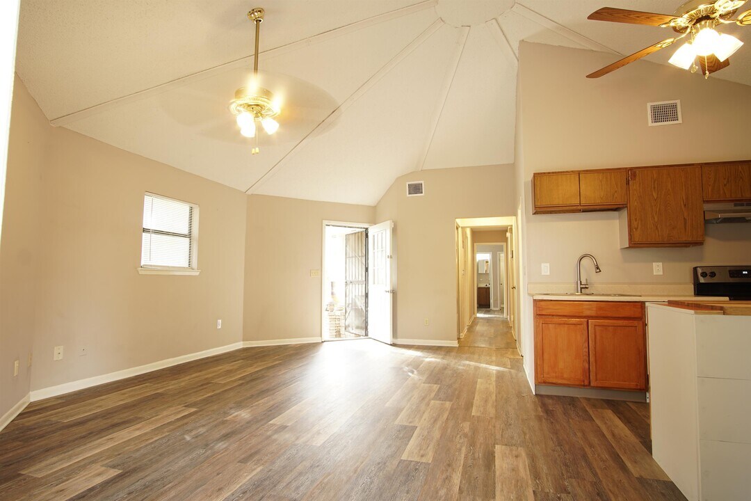 1912 Hubbard St in Jacksonville, FL - Building Photo