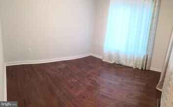 615 N 10th St in Philadelphia, PA - Building Photo - Building Photo