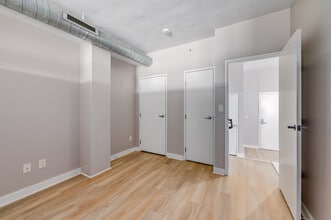 Marshall Place Apartments in Cleveland, OH - Building Photo - Interior Photo