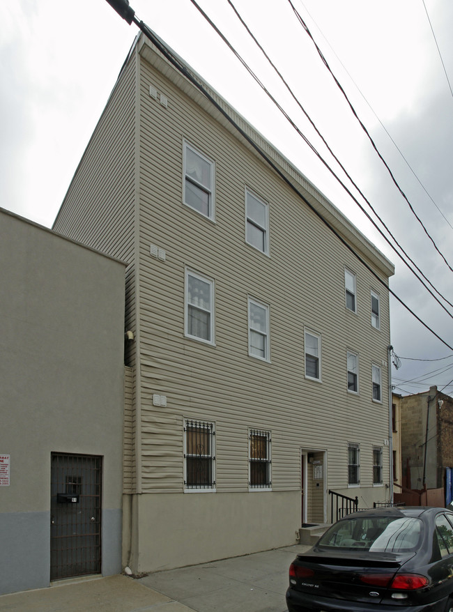 87-89 Tichenor St in Newark, NJ - Foto de edificio - Building Photo