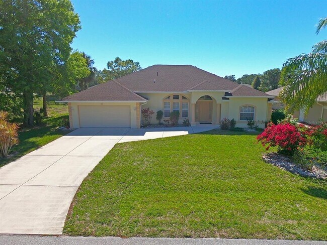 10 Pine Valley Ln in Rotonda West, FL - Building Photo - Building Photo