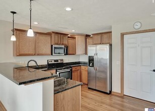 6522 S 57th St in Lincoln, NE - Building Photo - Building Photo