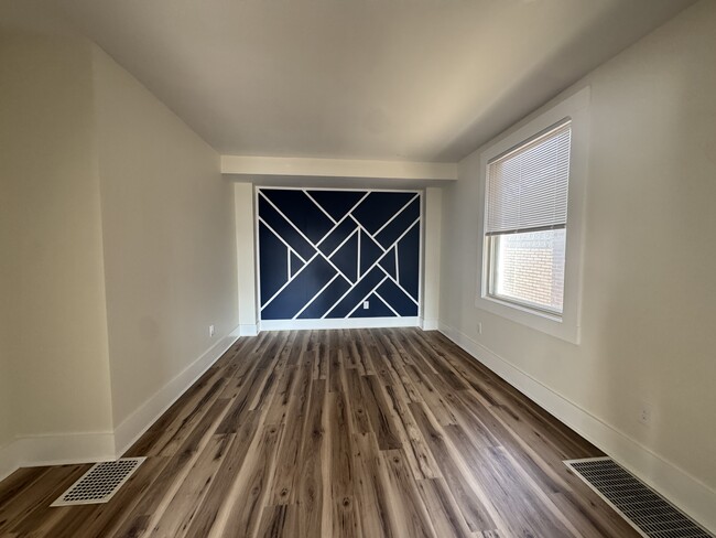 property at 119 E 20th Ave