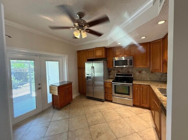 property at 926 Kokomo Key Ln