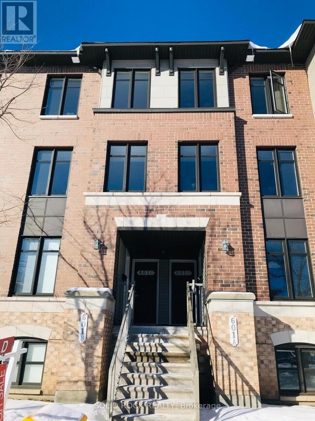 property at 601 Chapman Mills Dr