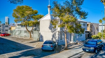 2605 Sherwood St in Las Vegas, NV - Building Photo