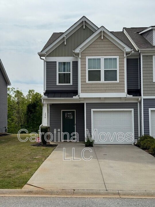 398 Hague Dr in Duncan, SC - Building Photo