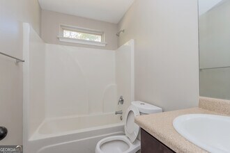 128 Pristine Dr in Locust Grove, GA - Building Photo - Building Photo