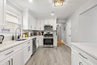 728 John F. Kennedy Blvd-Unit -3 in Bayonne, NJ - Building Photo - Building Photo