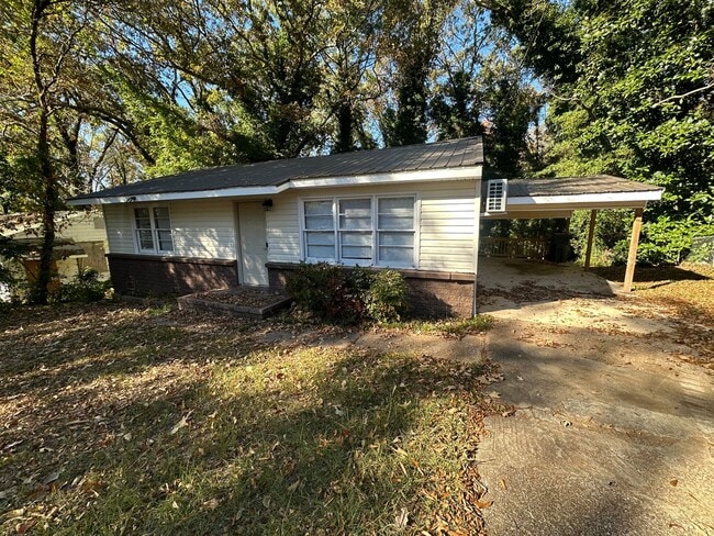 property at 1309 W 22nd St