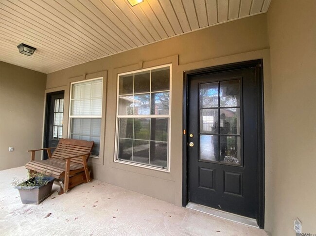 4848 Windsor Village Dr in Baton Rouge, LA - Foto de edificio - Building Photo