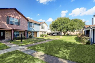 1704 Doyle Ct in Pasadena, TX - Building Photo - Building Photo