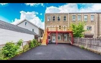 683 Boylston St, Unit #1 in Newton, MA - Building Photo