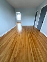 5852 W Higgins Ave in Chicago, IL - Building Photo - Building Photo