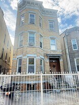 98 Logan St in Brooklyn, NY - Building Photo