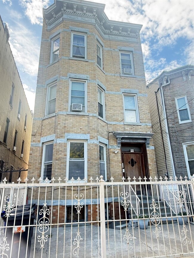 property at 98 Logan St
