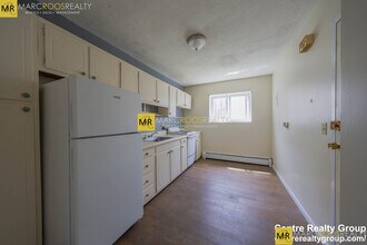 35 Westgate Rd, Unit 4 in Boston College, MA - Building Photo - Building Photo