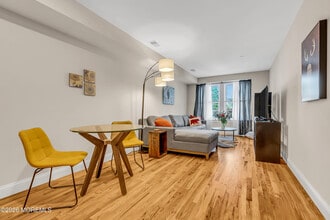 48 First Ave in Atlantic Highlands, NJ - Building Photo - Building Photo