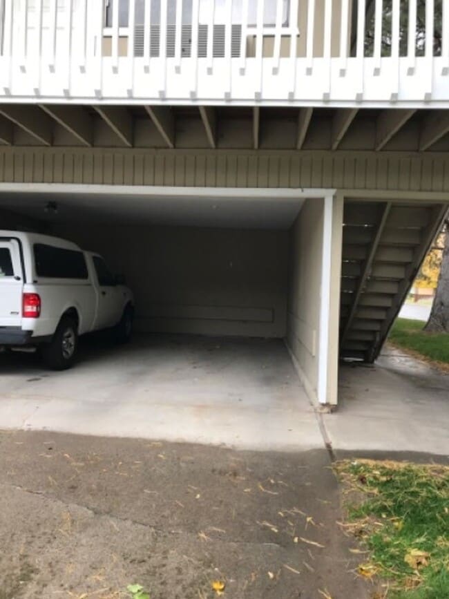 747 Meadows Dr in Twin Falls, ID - Building Photo - Building Photo