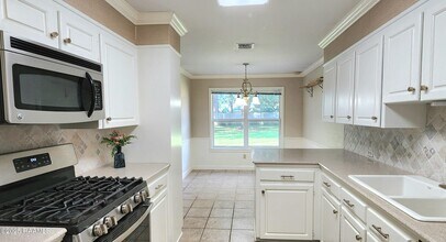 245 Orangewood Dr in Lafayette, LA - Building Photo - Building Photo