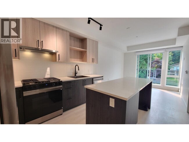 property at 2002 St George St