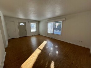 213 45th St in Moline, IL - Building Photo - Building Photo