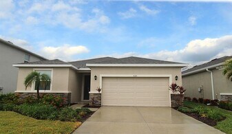 5120 Tannin Ln in Bradenton, FL - Building Photo