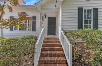 124 Creek Commons Ave in Garner, NC - Building Photo - Building Photo