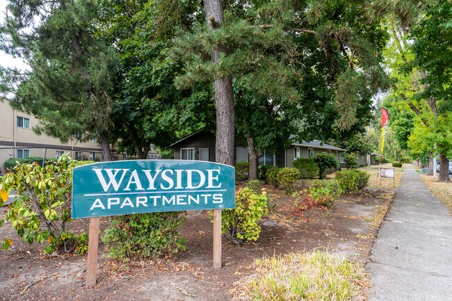 Wayside Apartments in Salem, OR - Foto de edificio - Building Photo