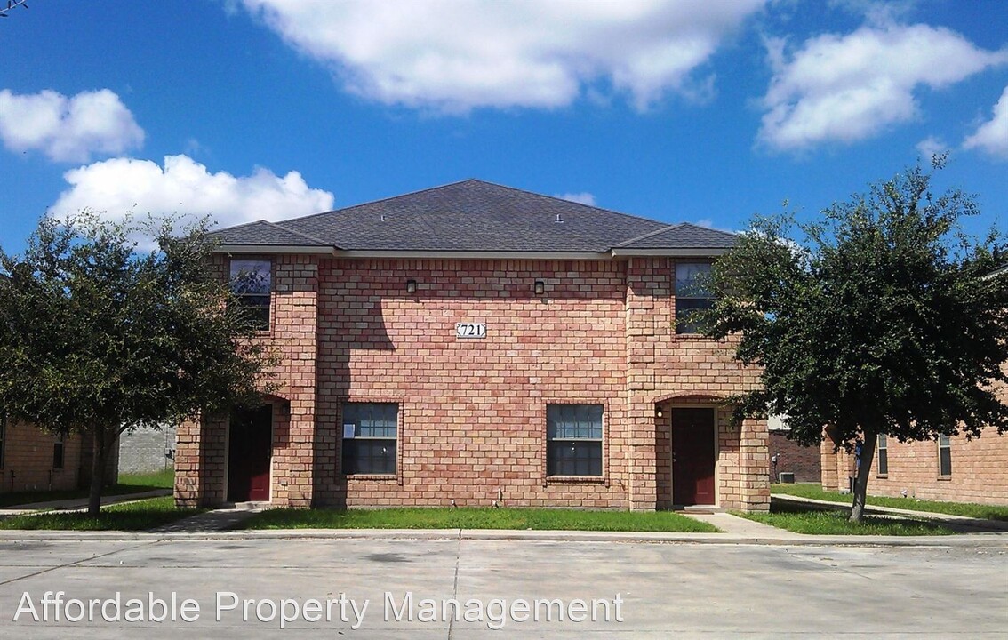 721 Sonesta Ct in Harlingen, TX - Building Photo