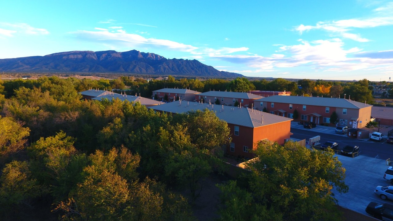 Coronado Townhomes in Bernalillo, NM - Building Photo
