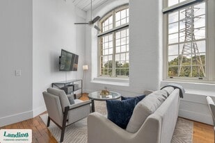 31 Victor St in Greenville, SC - Building Photo